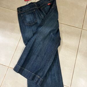 NYDJ Dark Blue Flatten and Classic 5 Pocket Jeans.